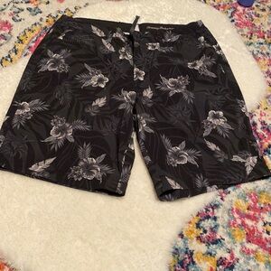 Tommy Bahama Island Active Cayman Midnight Hibiscus Shorts